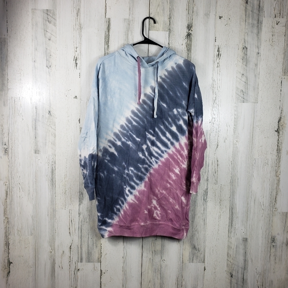 The cozy collection by rue21 tie dye oversized sweater hoodie size small